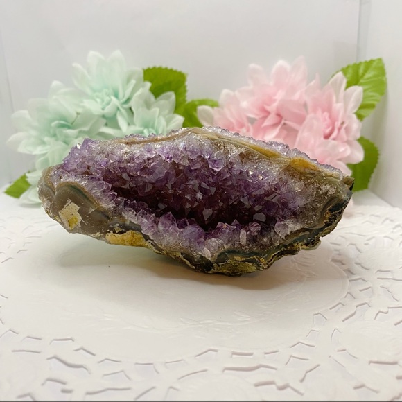 Nature Amethyst Geode - Picture 4 of 8